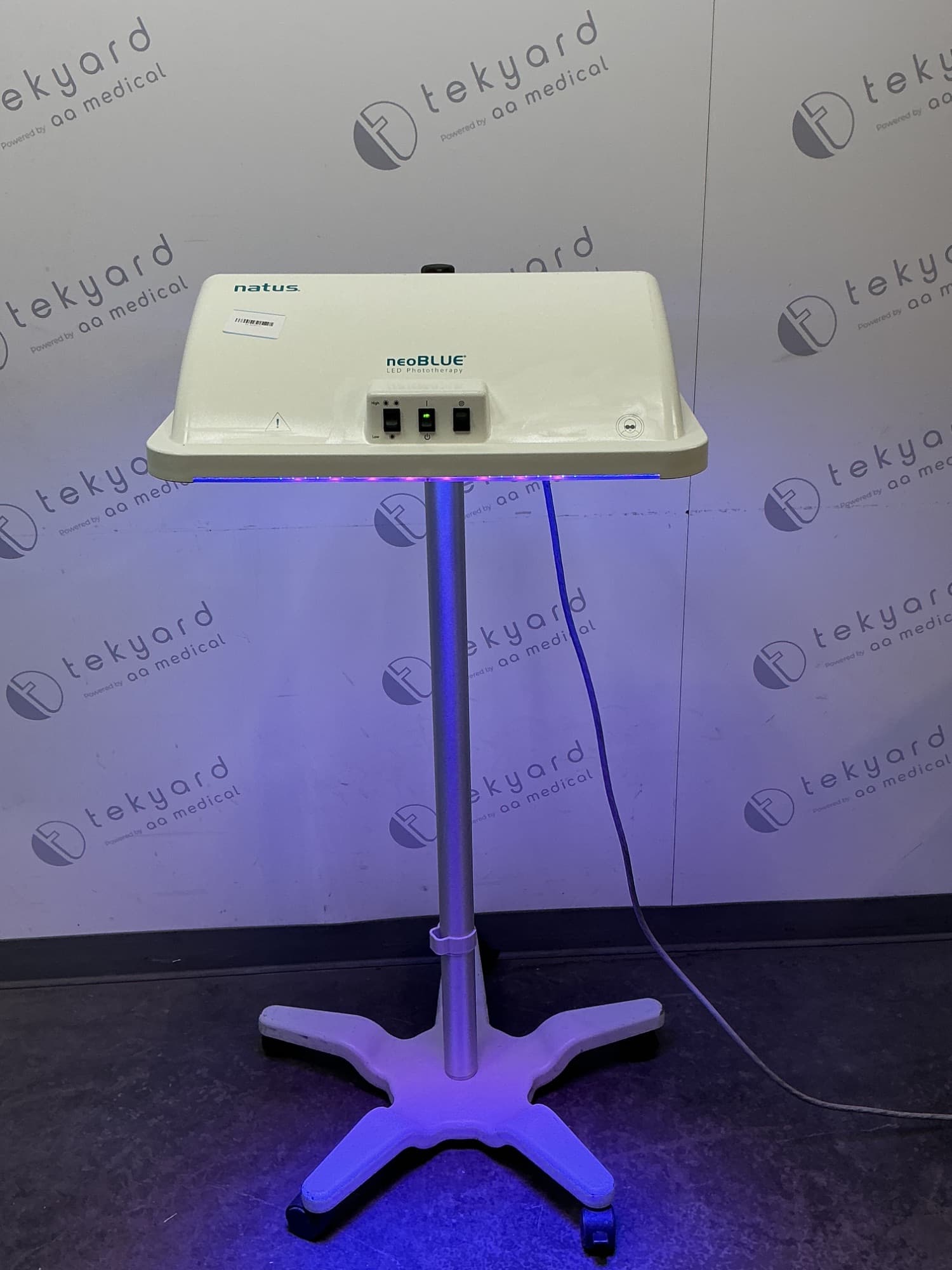 NATUS neoBLUE LED Phototherapy/Heater