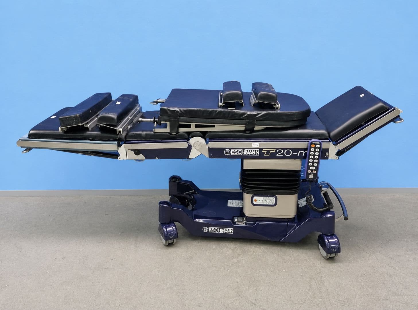 ESCHMANN T20-M Operating table