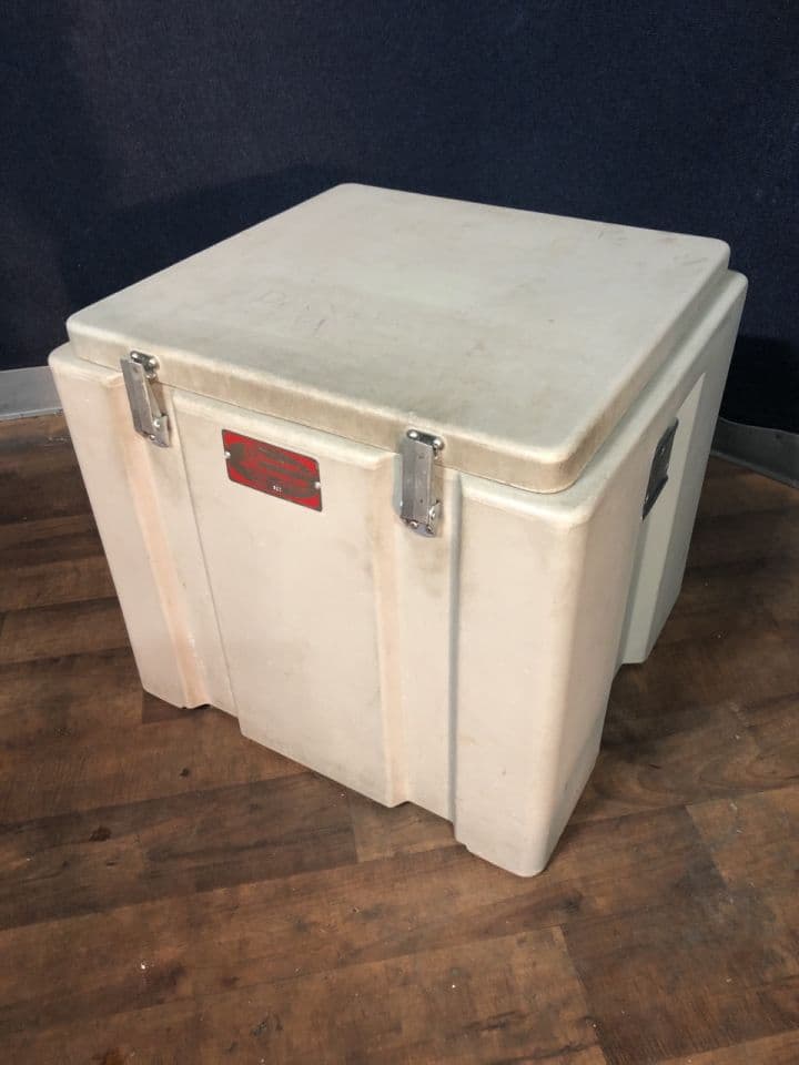 For Sale POLYFOAM PACKERS CORP. 302 Dry Ice Cooler