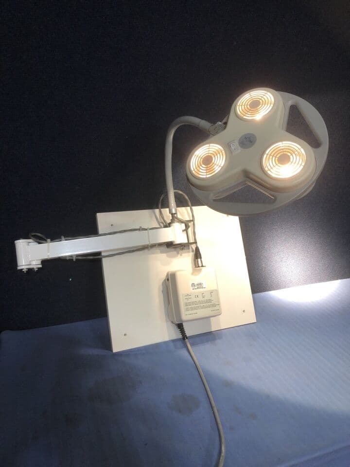 For Sale TRI STAR SB 2015 Wall Mount Minor Procedure Light