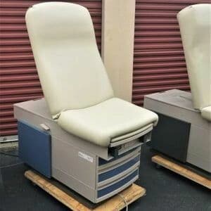 For Sale RITTER Power Exam Table 307 New Cream Upholstery Power Base manual back Blue Doors Exam Table