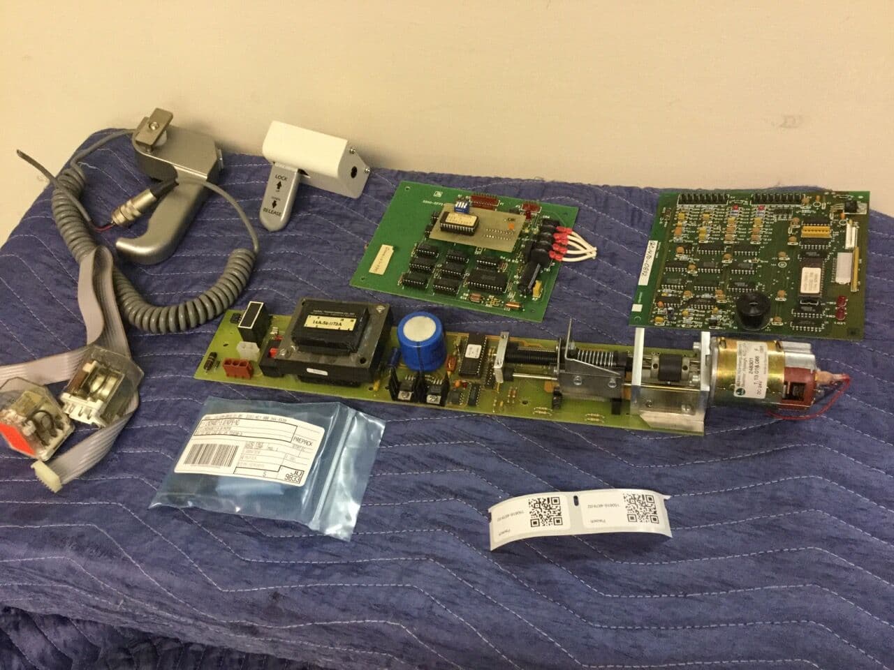For Sale PAUSCH LEIBEL FLARSHEIM Misc Parts: Leibel Flarsheim Ckt Board 02930077, 248257 Rev K Reg trans: LM2940CT-5.0/NOPB, IC rg LDO 5V 1A T0220-3, Digital T
