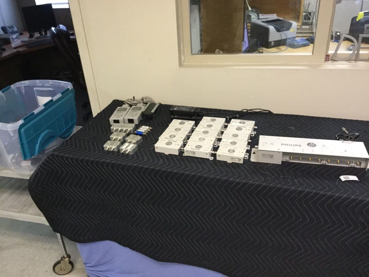 For Sale PHILIPS Telemetry equipment: 13 ea M2606A Telemetry Amplifier 1ea M2616A Frequency Converter 2ea power supply 4 ea 2 way splitt