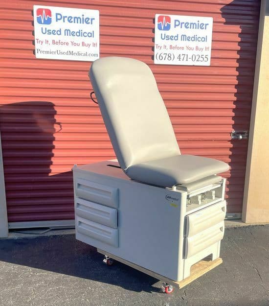 For Sale UMF Exam Table 5200 Model w New Graphite Upholstery (500 lb capacity) Exam Table