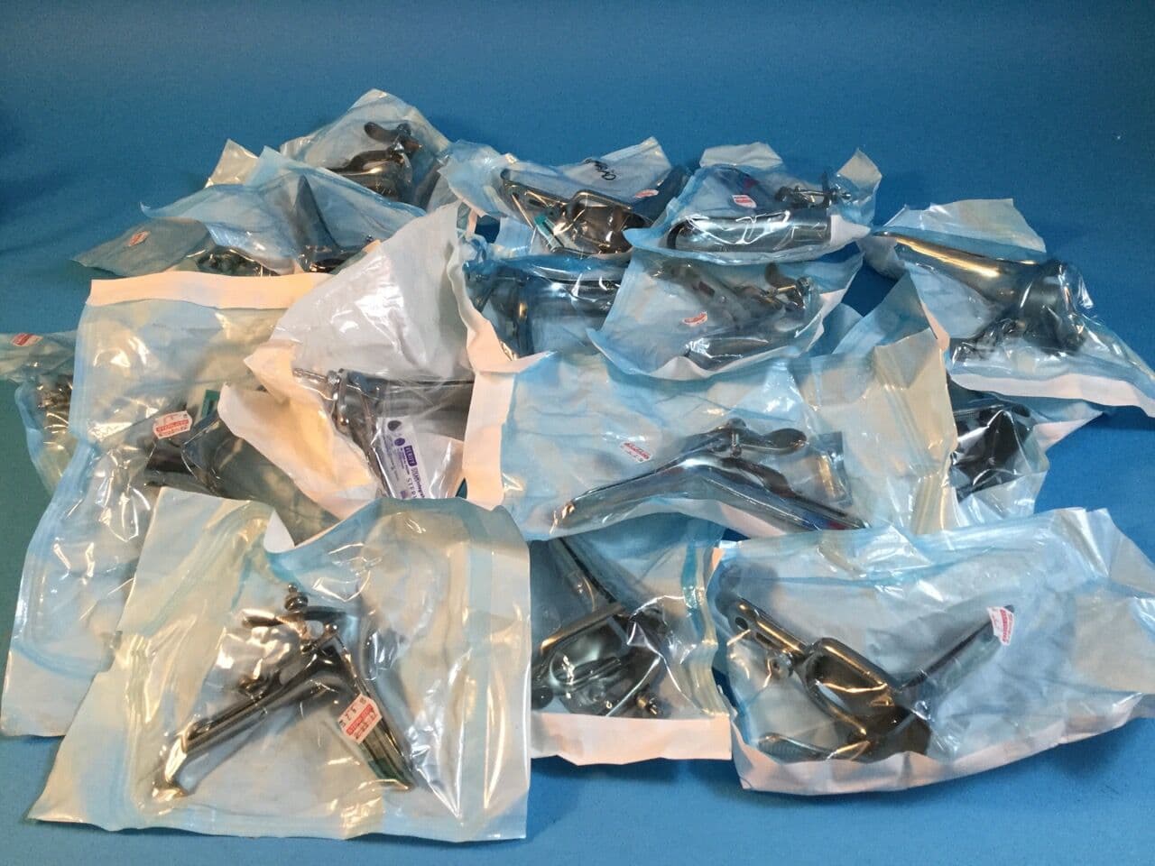 For Sale Assorted vaginal speculums pederson graves: Packaged Stainless steel assorted speculums, Pederson and Graves - 3 small - 8 medi