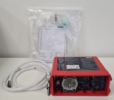 For Sale SMITHS Pneupac Parapac 200D Transport Ventilator
