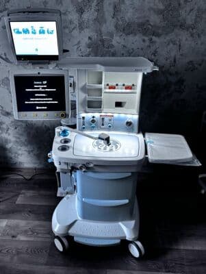 For Sale GE Avance CS2 2016 - LOW VENT HOURS Anesthesia Machine
