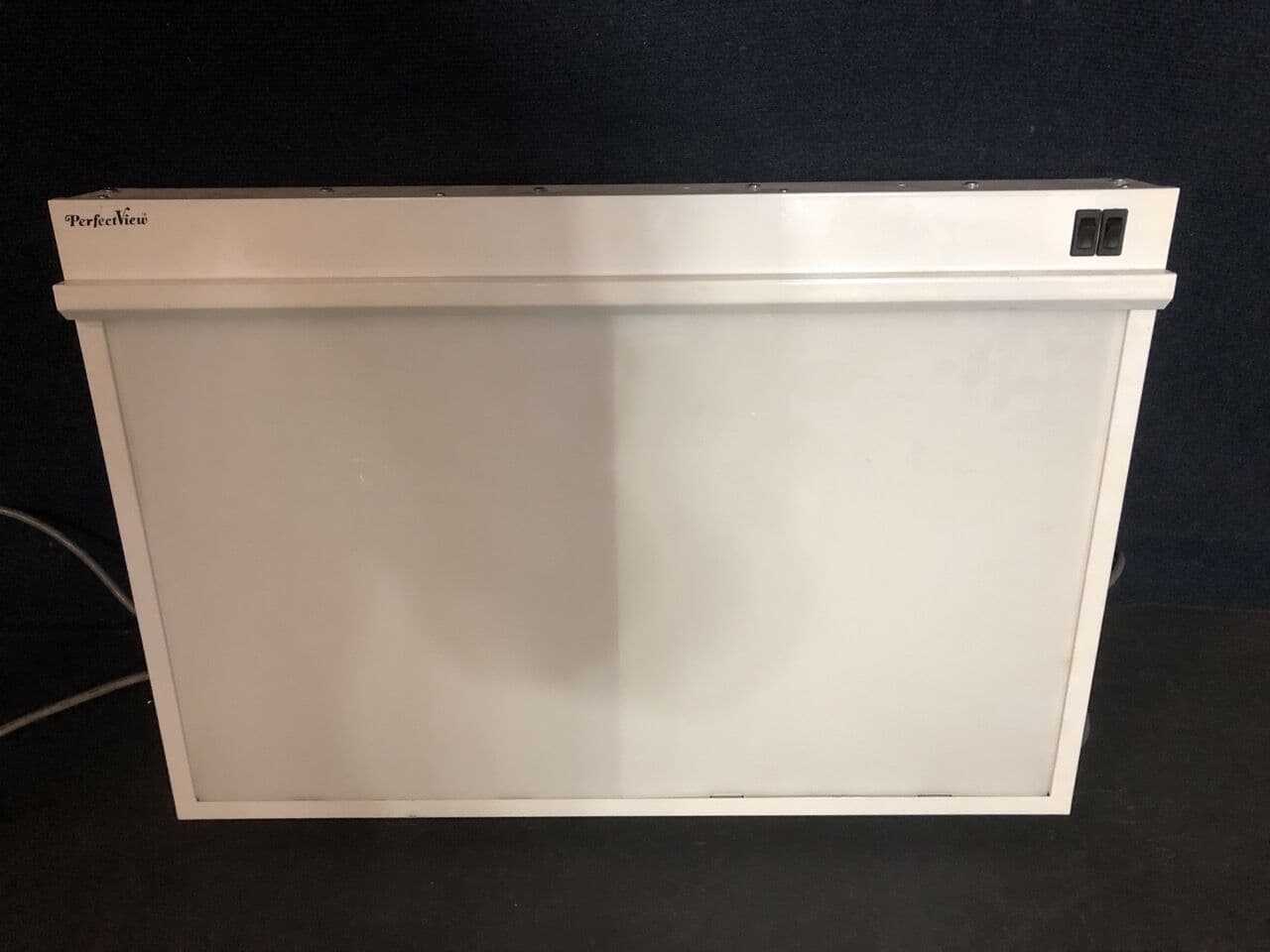 For Sale CPAC PV4002S 2 Panel X-Ray View Box