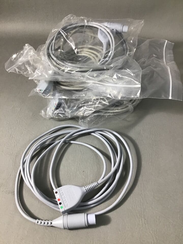 For Sale MINDRAY DATASCOPE 0012-00-01 Rev K ECG/EKG Patient cables Lot of 13