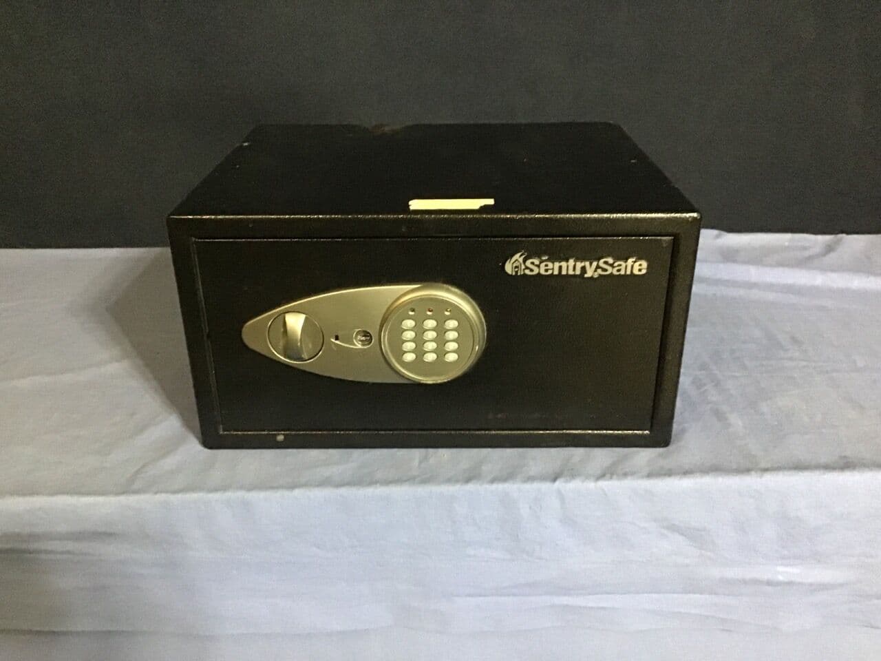 For Sale SENTRYSAFE X055 Safe