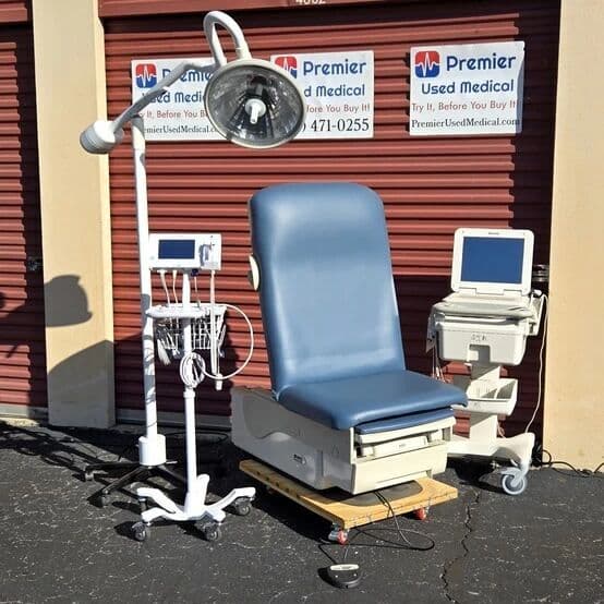 For Sale MIDMARK RITTER 622 New Denim Blue Round Upholstery Exam Table