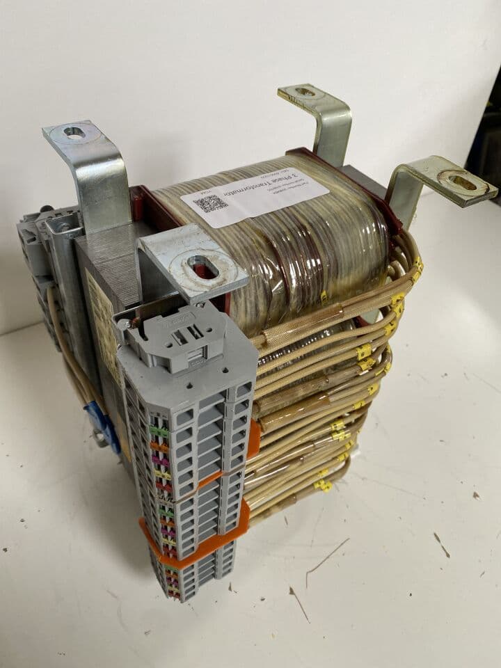 For Sale SIEMENS Polydoros A100 3 Phase Transformator Cath Angio Lab Parts P/N 3090404