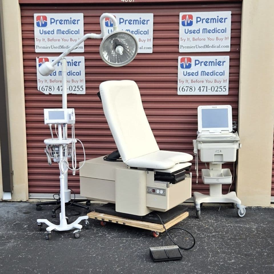 For Sale ENOCHS Exam Tables 4000 Power Base & Back Exam Table