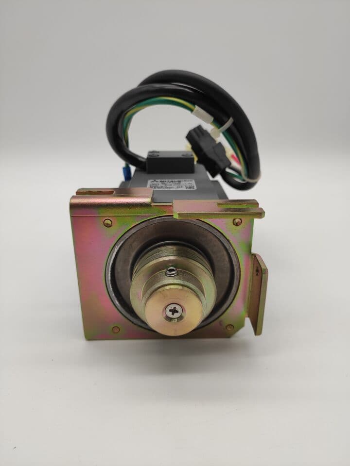 For Sale MITSUBISHI UNKOWN AC SERVO MOTOR HA-FF33-UL A-Scan Parts P/N BC8742001 054