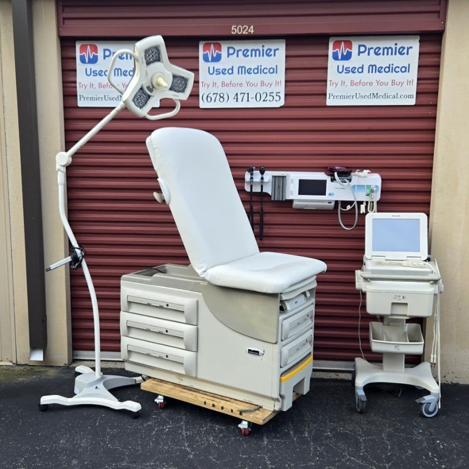 For Sale MIDMARK RITTER 604 New White Upholstery Exam Table