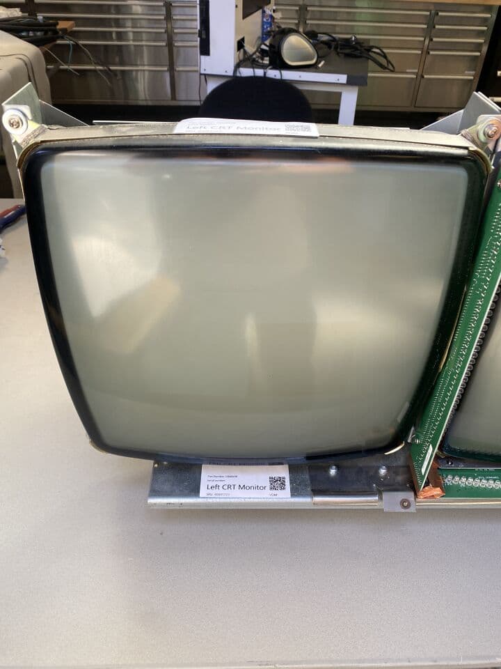 For Sale GE HEALTHCARE OEC Flexiview 8800 Left CRT Monitor C-Arm Parts P/N 5484849R