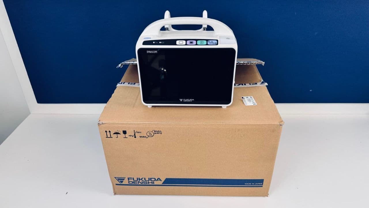 For Sale FUKUDA DENSHI DS-8007N YOM: 2020 like new never used Bedside Monitor