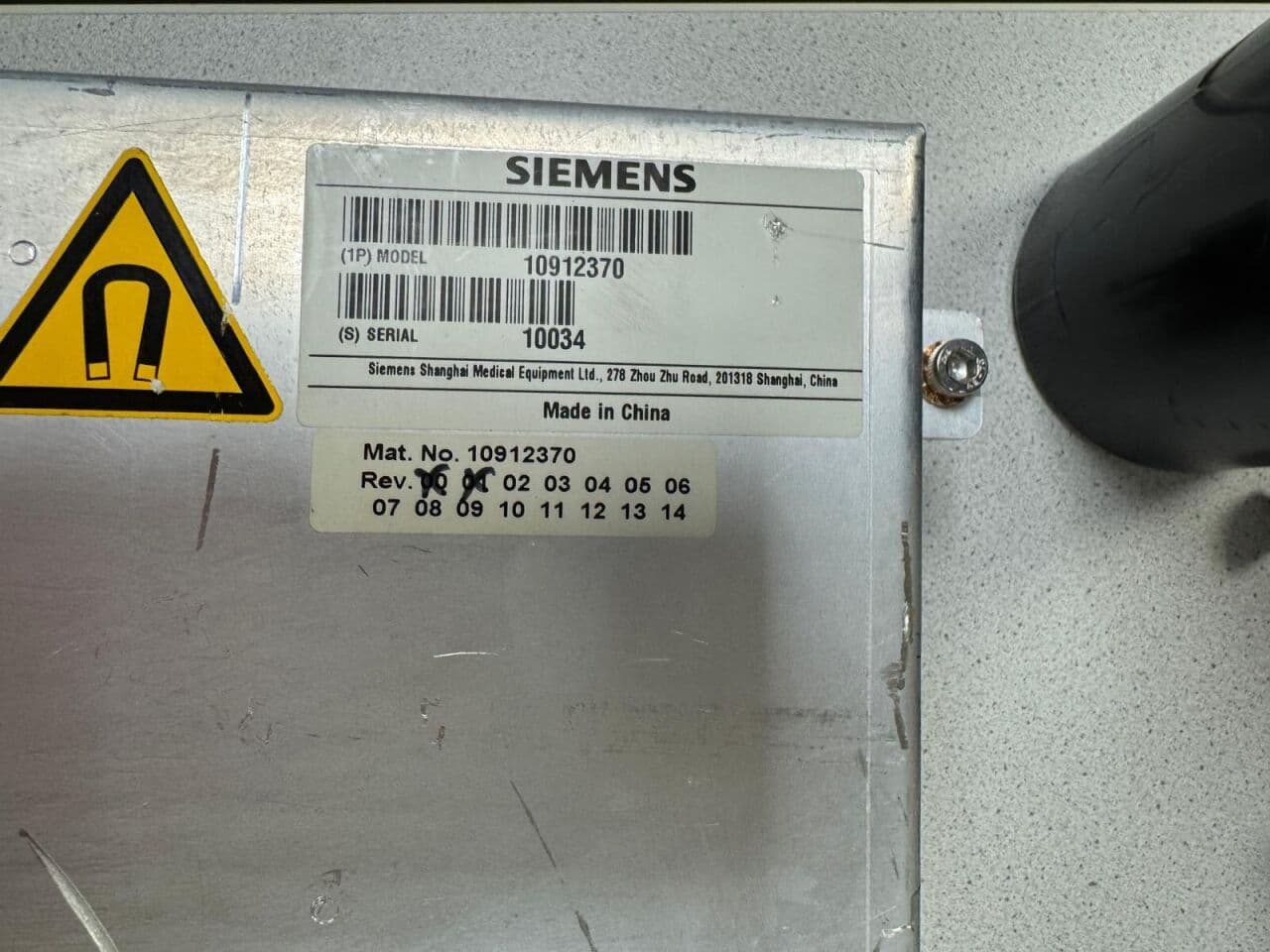 For Sale SIEMENS MAGNETOM Amira 1.5T Table Control Unit MRI Scanner Parts P/N 10912370