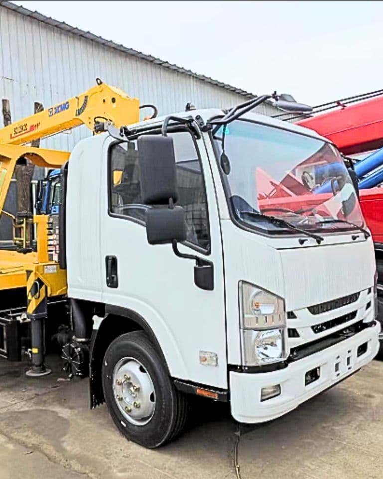 For Sale ISUZU KV 100 Ambulance
