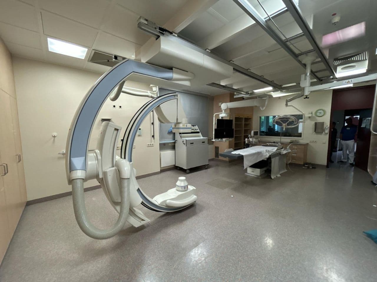 For Sale SIEMENS Axiom Artis Zee Cath Lab