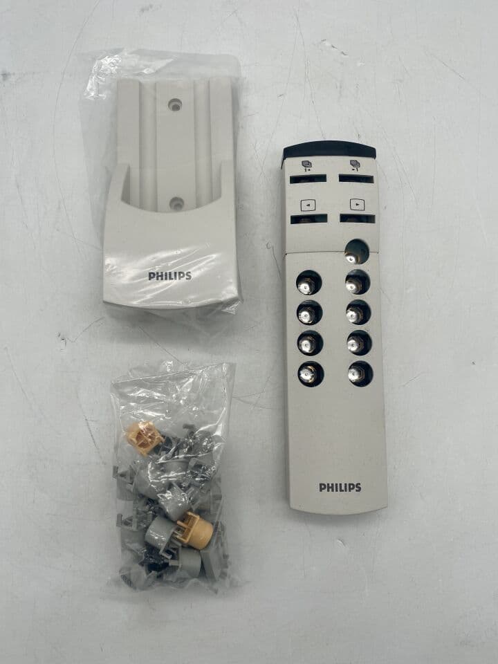 For Sale PHILIPS Multi Diagnost Eleva Universal Viewpad v2 Rad/Fluoro Room Parts P/N 452209020392