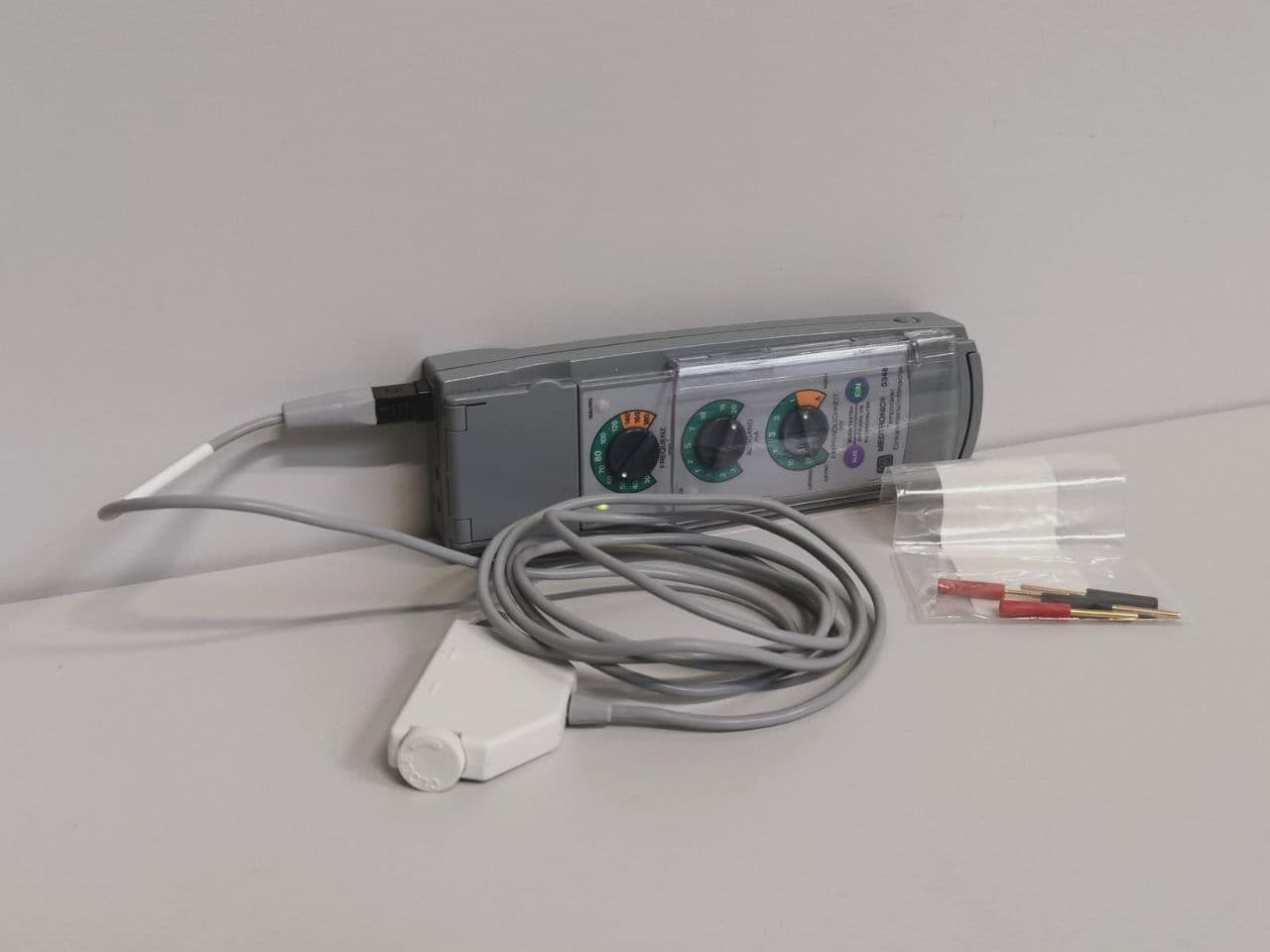 For Sale MEDTRONIC Patient Interface / Stimulator Module Neurostimulator handpiece