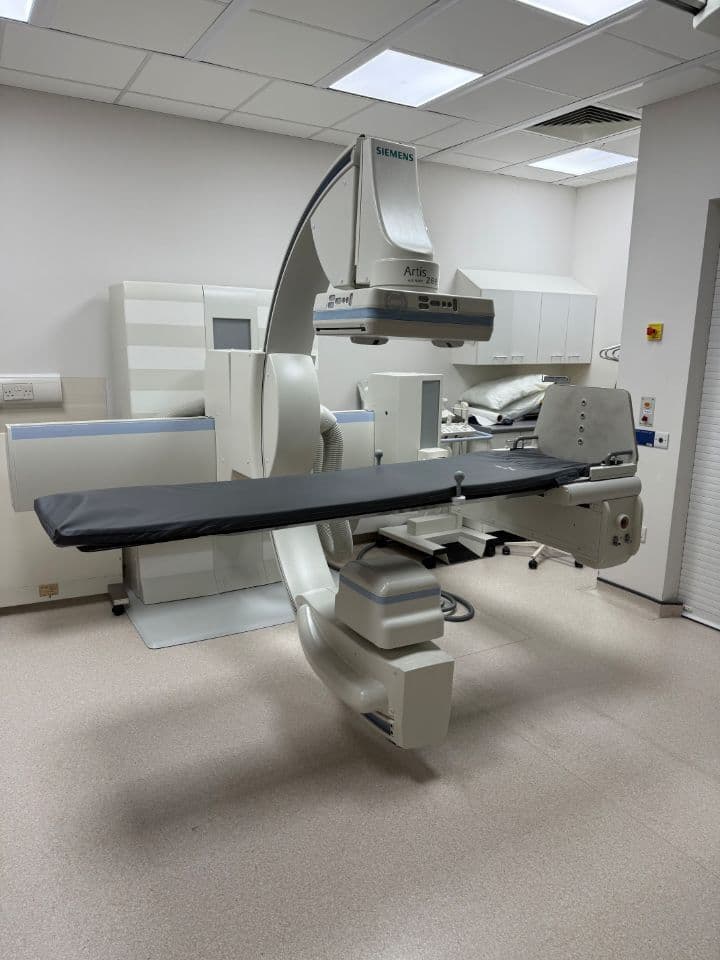 For Sale SIEMENS Axiom Artis Zee Multipurpose Cath Lab