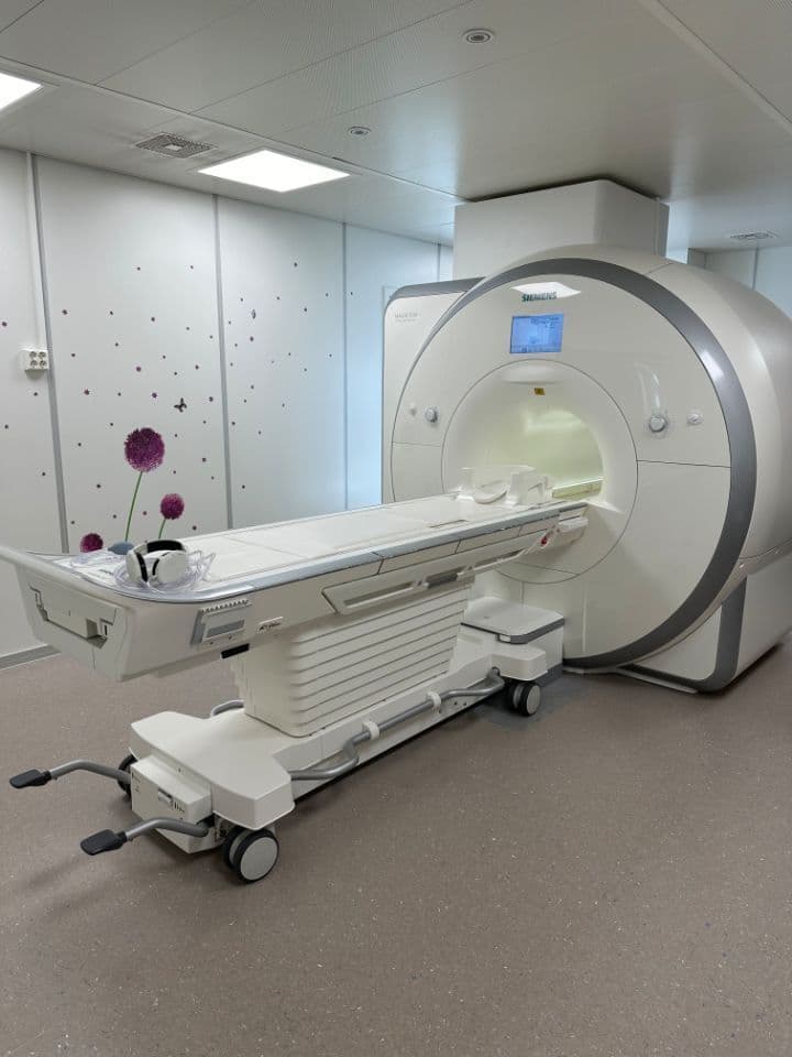 For Sale SIEMENS Magnetom Avanto FIT 1.5T MRI Scanner