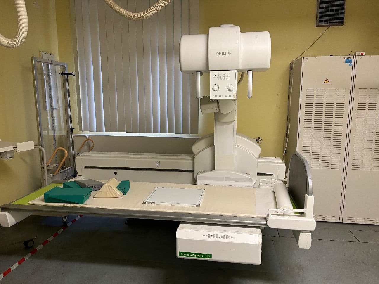 For Sale PHILIPS CombiDiagnost R90 Rad Room