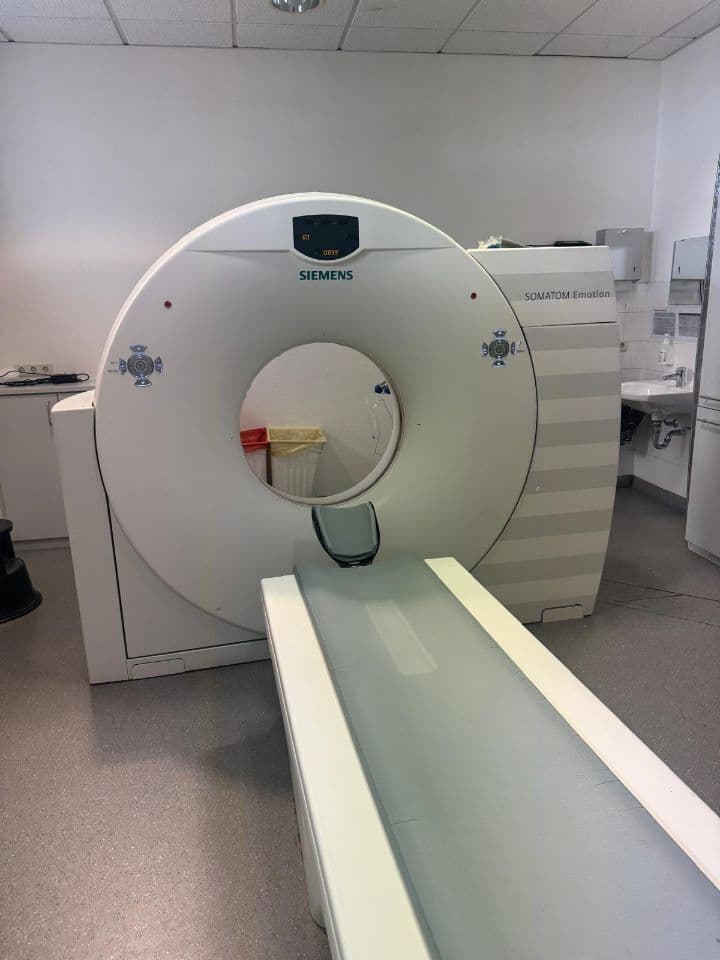 For Sale SIEMENS SOMATOM Emotion 16 CT Scanner