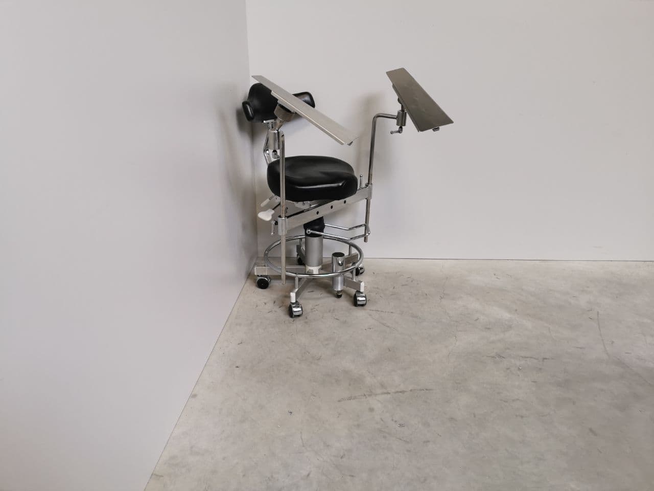 For Sale MLLERWEDEL 3014/2000/Z Exam Chair