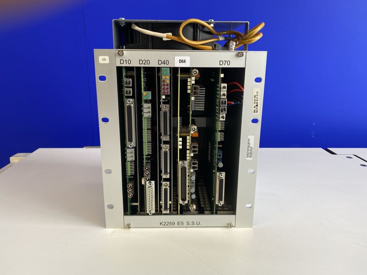 For Sale SIEMENS MAGNETOM Avanto 1.5T / MAGNETOM Espree 1.5T Assembly Carrier 6HE 34TE K2259 E5 S.S.U. MRI Scanner Parts P/N 7563799 / 7564060