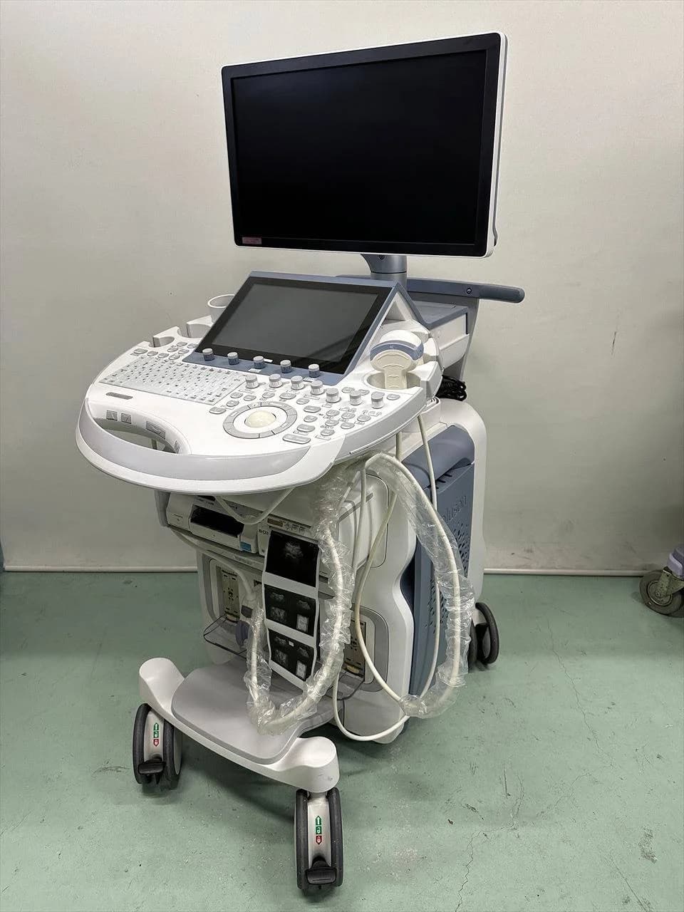 GE Voluson E8 Ultrasound Machine