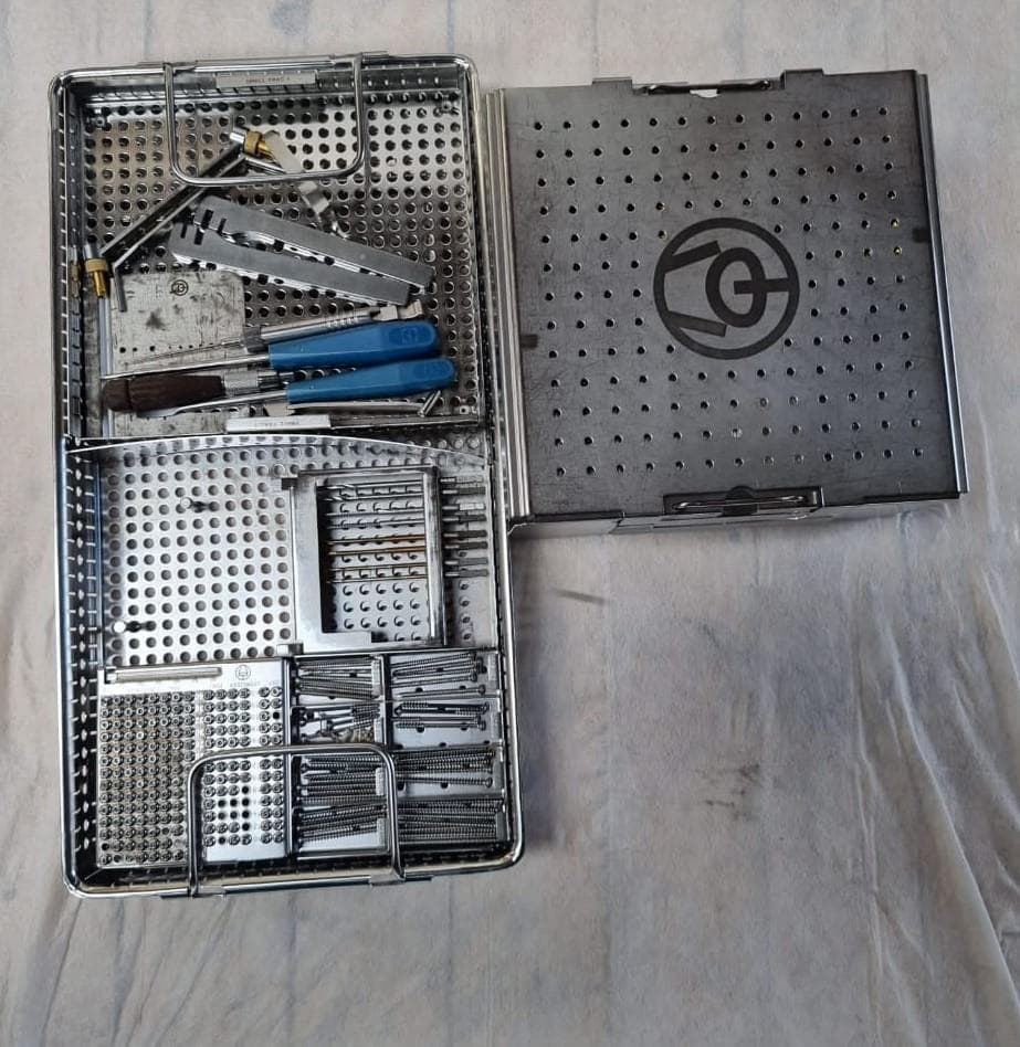 SYNTHES Mini Fragment Set Operational set