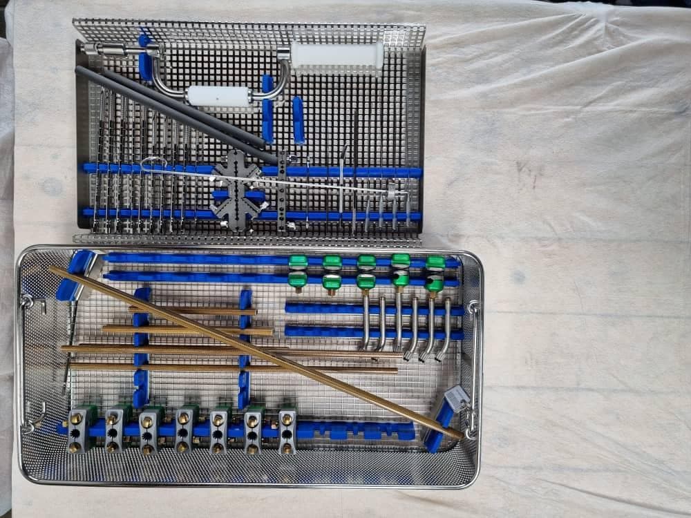 SYNTHES LCP femur/ Ex fixator Compression plate