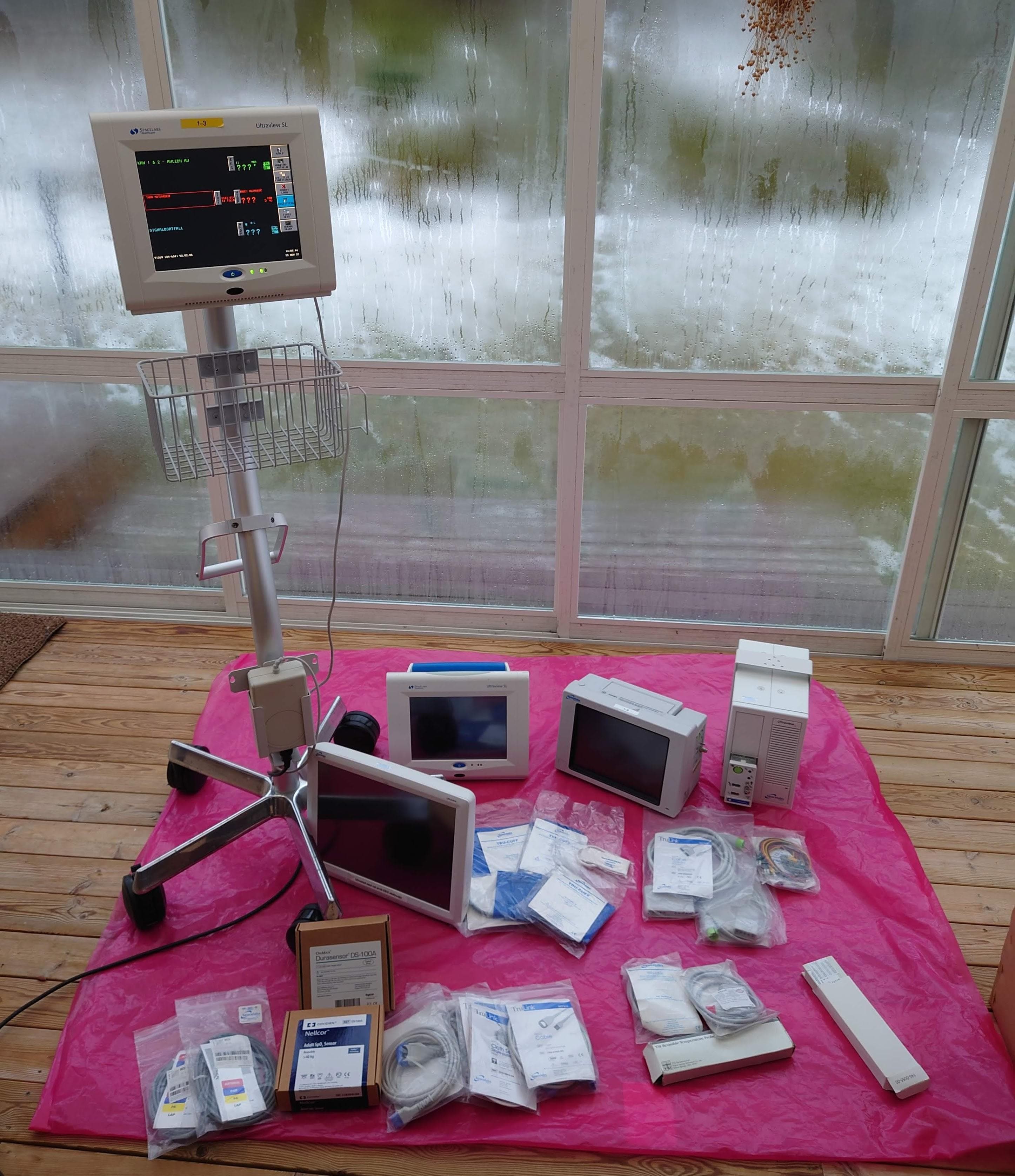 SPACELABS HEALTHCARE Ultraview 90369 Patient monitor
