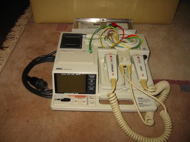 ZOLL PD 1400 Defibrillator