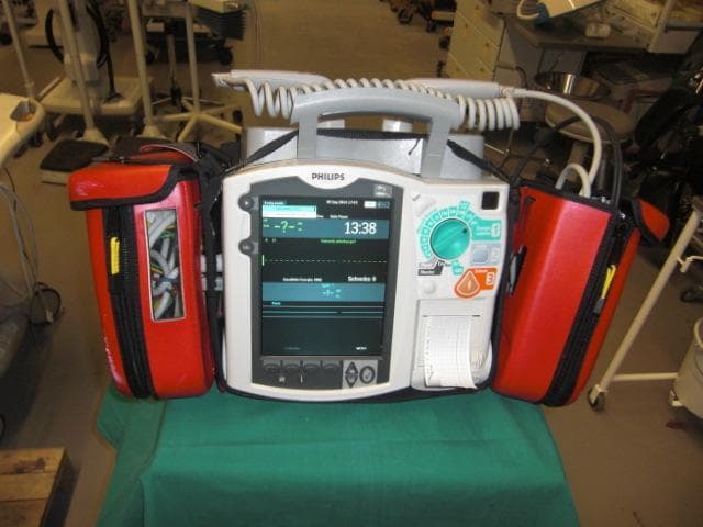 PHILIPS HeartStart MRx Defibrillator
