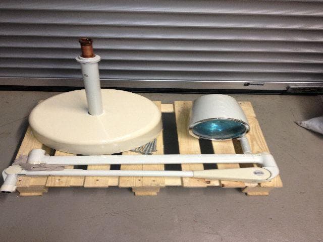 HANAULUX 3070 Surgical light