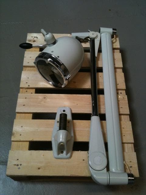 HANAULUX 3070 Surgical light