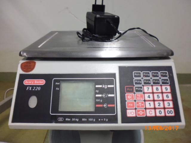 AVERY BERKEL FX220 Laboratory balance