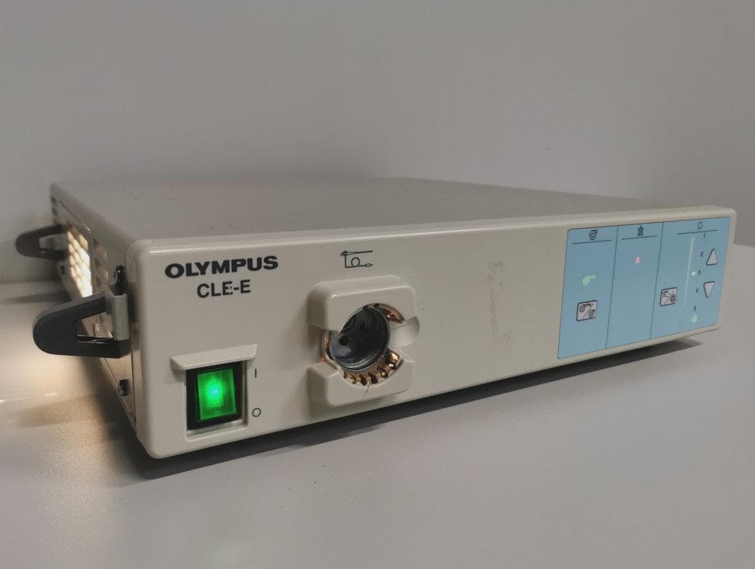 OLYMPUS CLE-E Endoscope light source