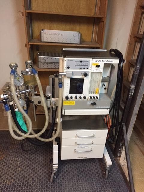 DRAGER Sulla 808 V Anesthesia Machine