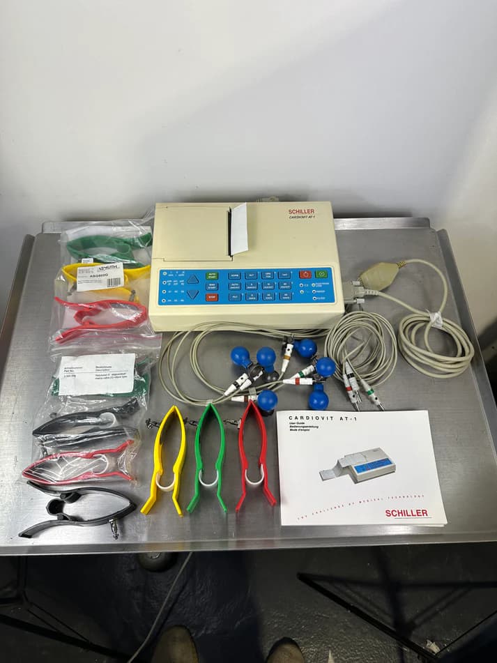 SCHILLER Cardiovit AT-1 EKG Machine