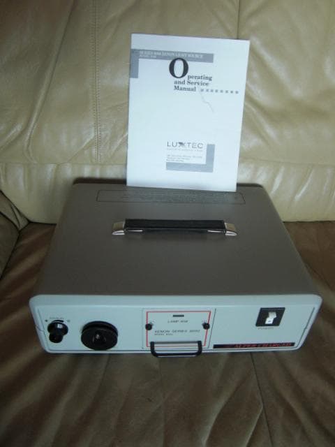 LUXTEC Series 9000 Model 9300 Endoscope light source