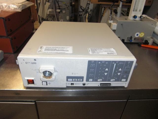 OLYMPUS CLV-U20 Endoscope light source