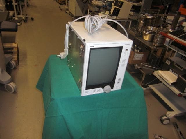 DRAGER PM 8040 Patient monitor