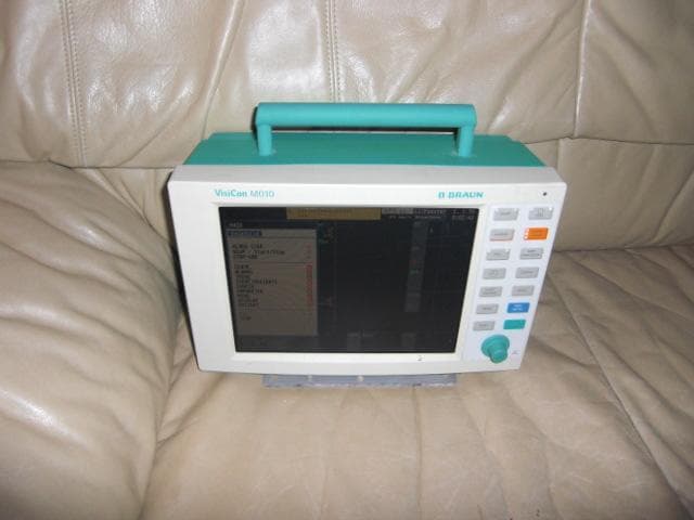 B. BRAUN VisiCon M010 Patient monitor