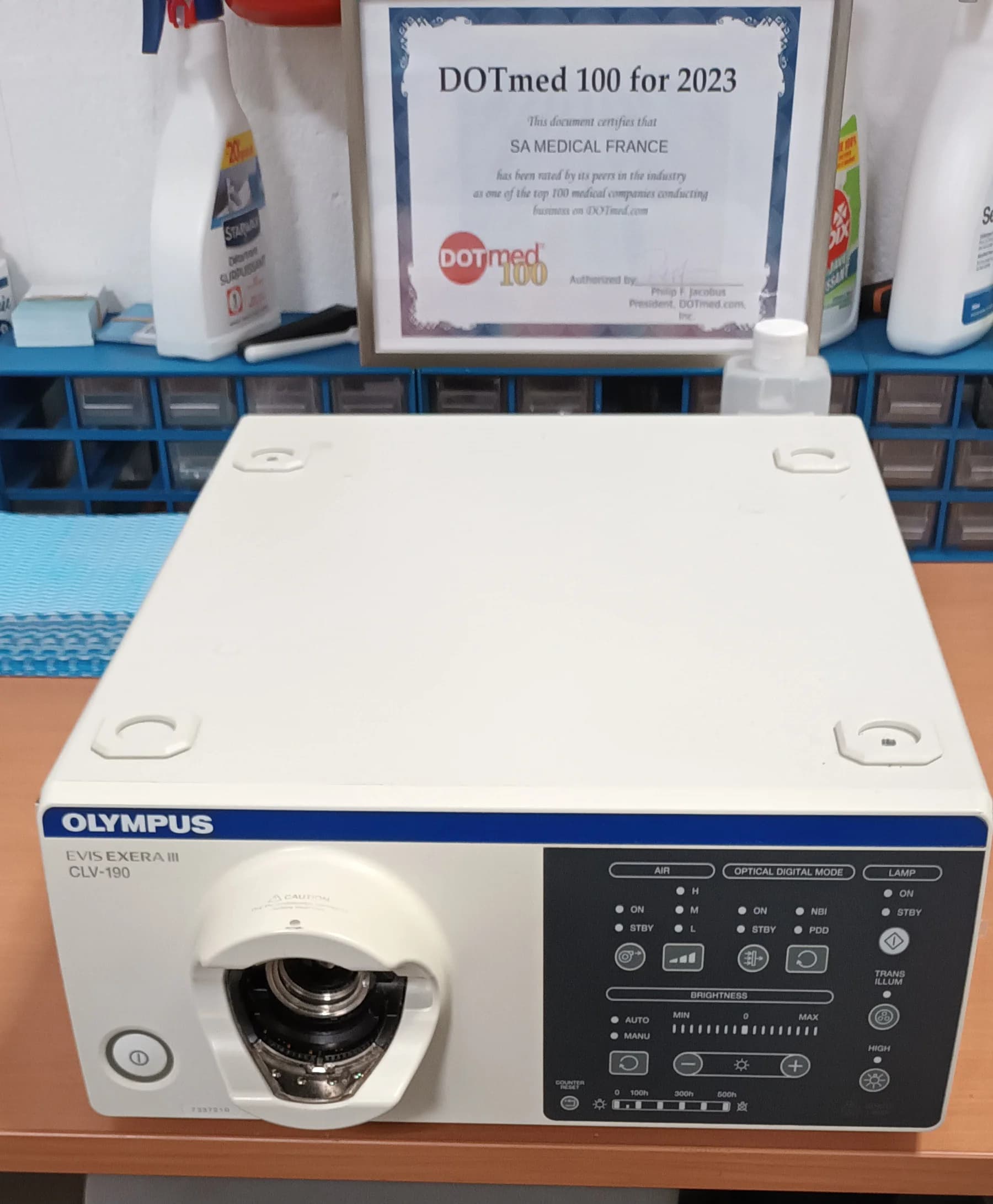 OLYMPUS CLV-190 Endoscope light source