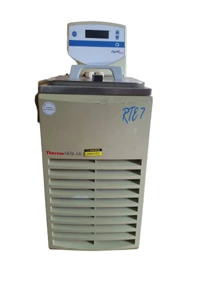 THERMO LABSYSTEMS Neslab RTE 7 Laboratory chiller